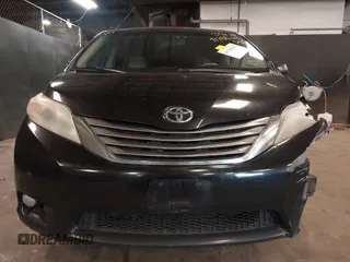 2012 Toyota Sienna XLE AAS with VIN 5TDYK3DCXCS208178, listed as a IAAI auction lot 41788262 with 329,823 mi miles and . Bid and sale history available at carsss.com. Image 12.