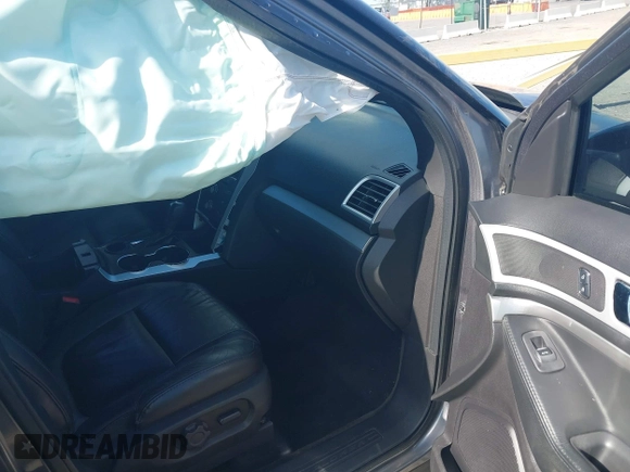 2014 Ford Explorer XLT with VIN 1FM5K7D89EGC22670, listed as a IAAI auction lot 42346138 with 198,299 mi miles and . Bid and sale history available at DreamBid. Image 5.