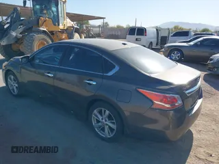2015 Nissan Altima SV with VIN 1N4AL3AP8FC133739, listed as a IAAI auction lot 42117883 with 239,614 mi miles and . Bid and sale history available at carsss.com. Image 3.