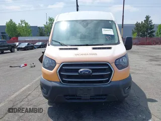 2020 Ford Transit z VIN 1FTYE1C89LKB18309, wystawiony jako IAAI lot #42086954 z przebiegiem 44 937 mil mil oraz . Historia ofert i sprzedaży dostępna na DreamBid. Obrazek 13.