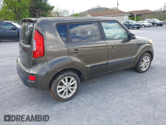 2012 Kia Soul + with VIN KNDJT2A63C7355735, listed as a IAAI auction lot 42041895 with 182,296 mi miles. Bid and sale history available at carsss.com. Image 4.