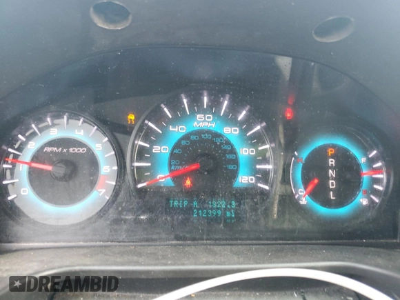 2012 Ford Fusion SE z VIN 3FAHP0HA9CR273430, wystawiony jako Copart lot #62766575 z przebiegiem 212 399 mil mil oraz Szkoda całkowita • Salvage title. Historia ofert i sprzedaży dostępna na DreamBid. Obrazek 9.