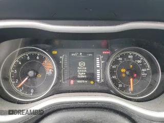 2018 Jeep Cherokee Latitude Plus with VIN 1C4PJMLX6JD618977, listed as a Copart auction lot 55198855 with 186,373 mi miles and Clean Title. Bid and sale history available at DreamBid. Image 9.