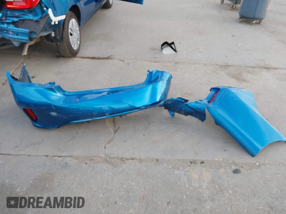 2024 Mitsubishi Mirage ES z VIN ML32FUFJ7RHF15743, wystawiony jako IAAI lot #42460558 z przebiegiem 5 931 mil mil oraz . Historia ofert i sprzedaży dostępna na DreamBid. Obrazek 12.