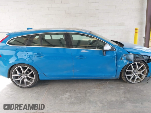 2015 Volvo V60 z VIN YV1902SS5F1222807, wystawiony jako IAAI lot #42202936 z przebiegiem 89 525 mil mil oraz . Historia ofert i sprzedaży dostępna na DreamBid. Obrazek 14.