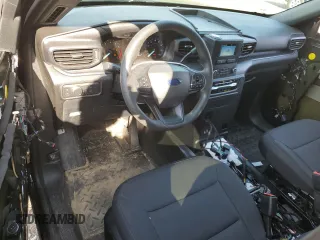 2022 Ford Police Interceptor Utility z VIN 1FM5K8AW7NNA13612, wystawiony jako Copart lot #53203665 z przebiegiem 25 686 mil mil oraz Tytuł czysty. Historia ofert i sprzedaży dostępna na DreamBid. Obrazek 8.