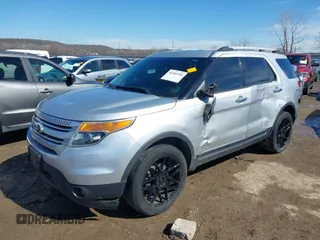 2011 Ford Explorer XLT with VIN 1FMHK8D85BGA11352, listed as a IAAI auction lot 41583934 with 238,362 mi miles and . Bid and sale history available at carsss.com. Image 19.
