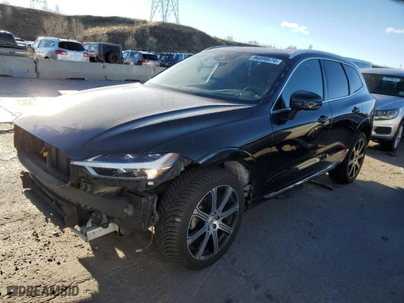 2020 Volvo XC60 Inscription with VIN YV4102RL4L1597873, listed as a Copart auction lot 86898674 with 39,108 mi miles and Salvage Title. Bid and sale history available at carsss.com. Image 1.