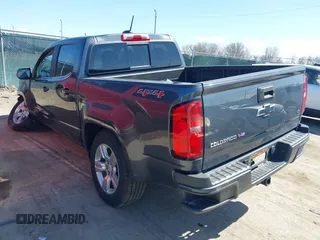 2017 Chevrolet Colorado 4WD LT z VIN 1GCGTCEN0H1159506, wystawiony jako IAAI lot #41886802 z przebiegiem 132 007 mil mil oraz . Historia ofert i sprzedaży dostępna na DreamBid. Obrazek 3.