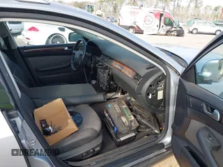 2004 Audi allroad A6 V8 z VIN WA1YD64B74N078543, wystawiony jako IAAI lot #41480613 z przebiegiem 65 216 mil mil oraz . Historia ofert i sprzedaży dostępna na DreamBid. Obrazek 5.