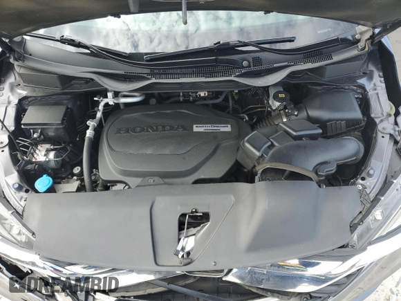 2020 Honda Odyssey Elite with VIN 5FNRL6H91LB023846, listed as a Copart auction lot 48240135 with 92,400 mi miles and Salvage title. Bid and sale history available at DreamBid. Image 13.