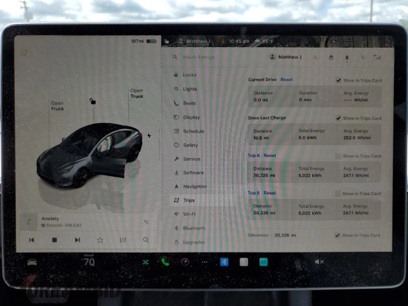 2023 Tesla Model 3 z VIN 5YJ3E1EA0PF677471, wystawiony jako Copart lot #57661625 z przebiegiem 20 326 mil mil oraz Szkoda całkowita • Salvage title. Historia ofert i sprzedaży dostępna na DreamBid. Obrazek 9.