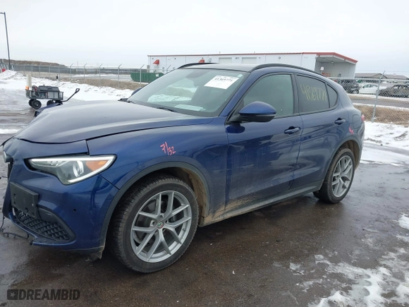 2018 Alfa Romeo Stelvio Ti Sport with VIN ZASFAKNN6J7B67213, listed as a IAAI auction lot 41369771 with 81,868 mi miles. Bid and sale history available at carsss.com. Image 17.