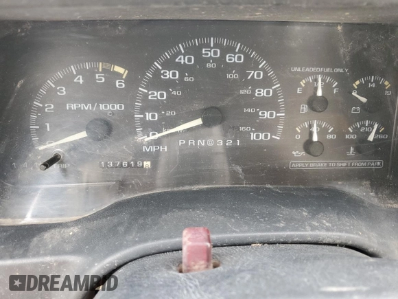 1996 Chevrolet Silverado 1500 with VIN 1GCEC14M5TZ124085, listed as a Copart auction lot 59532234 with 137,619 mi miles and Non Repairable. Bid and sale history available at DreamBid. Image 9.