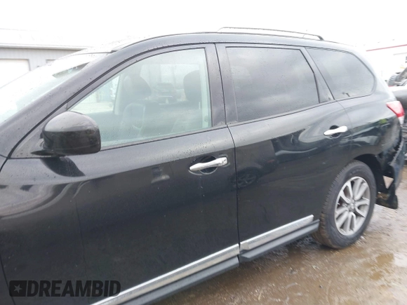 2014 Nissan Pathfinder SV with VIN 5N1AR2MM8EC692271, listed as a IAAI auction lot 41716679 with 115,609 mi miles and . Bid and sale history available at DreamBid. Image 14.
