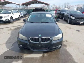 2011 BMW 3 Series 328i xDrive z VIN WBAPK7G55BNN87270, wystawiony jako IAAI lot #41907780 z przebiegiem 168 844 mil mil oraz . Historia ofert i sprzedaży dostępna na DreamBid. Obrazek 12.