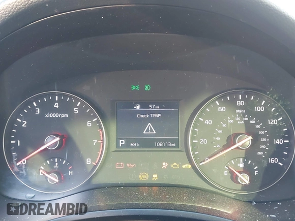 2017 Kia Cadenza Limited with VIN KNALC4J14H5090560, listed as a IAAI auction lot 41133962 with 108,113 mi miles. Bid and sale history available at carsss.com. Image 7.