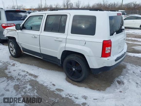 2014 Jeep Patriot Latitude with VIN 1C4NJPFA6ED502457, listed as a IAAI auction lot 41334385 with 160,600 mi miles and . Bid and sale history available at carsss.com. Image 3.