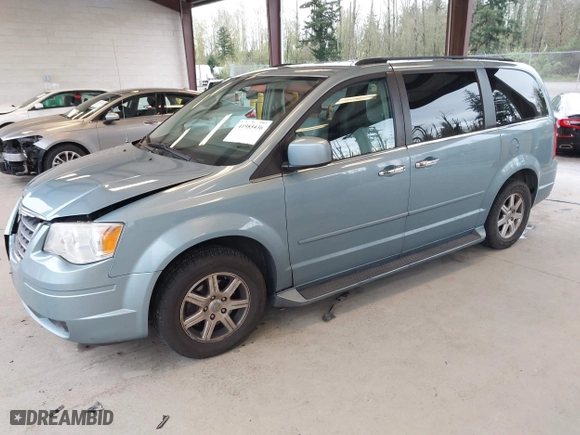 2008 Chrysler Town & Country Touring with VIN 2A8HR54P78R636521, listed as a IAAI auction lot 41985436 with 144,444 mi miles. Bid and sale history available at carsss.com. Image 18.