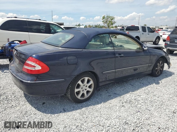 2004 Mercedes-Benz CLK Cabriolet 3.2L with VIN WDBTK65G84T029278, listed as a Copart auction lot 50312065 with 92,833 mi miles and Salvage Title. Bid and sale history available at carsss.com. Image 3.