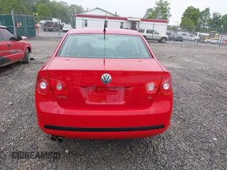 2007 Volkswagen Jetta 2.5 with VIN 3VWPF71K47M070997, listed as a IAAI auction lot 42337013 with 167,466 mi miles and . Bid and sale history available at DreamBid. Image 16.
