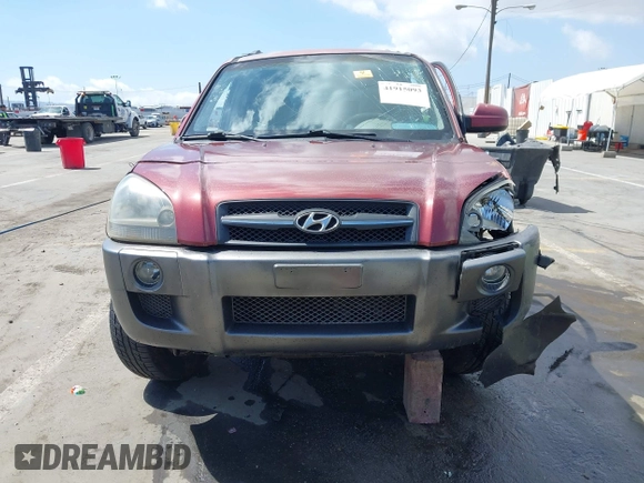 2005 Hyundai Tucson GLS with VIN KM8JN12D15U060361, listed as a IAAI auction lot 41915093 with Not Provided miles. Bid and sale history available at carsss.com. Image 12.