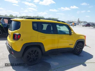 2017 Jeep Renegade Latitude с VIN ZACCJABB4HPF41542, выставлен на аукционе IAAI как лот 41972401 с пробегом 178 271 миль миль и . История ставок и продаж доступна на DreamBid. Изображение 13.