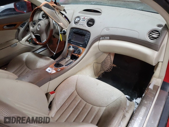 2012 Mercedes-Benz SL 550 z VIN WDBSK7BA6CF168453, wystawiony jako Copart lot #88857925 z przebiegiem 62 163 mil mil oraz Szkoda całkowita • Salvage title. Historia ofert i sprzedaży dostępna na DreamBid. Obrazek 8.