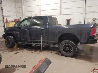 2018 Ram 2500 Big Horn with VIN 3C6UR5DLXJG233378, listed as a IAAI auction lot 41007365 with 96,371 mi miles. Bid and sale history available at carsss.com. Image 14.