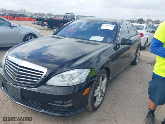 2013 Mercedes-Benz S-Class S 63 AMG with VIN WDDNG7EB1DA504597, listed as a IAAI auction lot 41505669 with 123,429 mi miles. Bid and sale history available at carsss.com. Image 18.