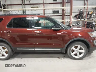 2016 Ford Explorer XLT with VIN 1FM5K8D81GGC23515, listed as a IAAI auction lot 41915276 with 135,610 mi miles and . Bid and sale history available at carsss.com. Image 13.