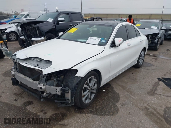 2018 Mercedes-Benz C 300 z VIN WDDWF4JB3JR389395, wystawiony jako IAAI lot #41190433 z przebiegiem 69 751 mil mil oraz . Historia ofert i sprzedaży dostępna na DreamBid. Obrazek 2.