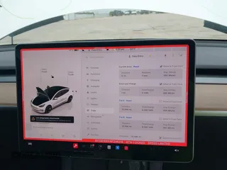 2022 Tesla Model 3 Long Range z VIN 5YJ3E1EBXNF246318, wystawiony jako IAAI lot #42131425 z przebiegiem 32 096 mil mil oraz . Historia ofert i sprzedaży dostępna na DreamBid. Obrazek 17.