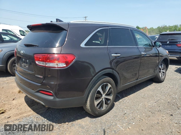 2017 Kia Sorento EX z VIN 5XYPH4A17HG278955, wystawiony jako Copart lot #58809575 z przebiegiem 44 997 mil mil oraz Szkoda całkowita • Salvage title. Historia ofert i sprzedaży dostępna na DreamBid. Obrazek 3.