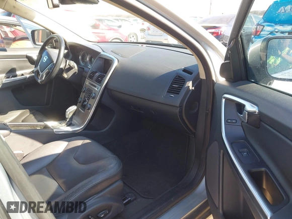 2013 Volvo XC60 3.2L с VIN YV4952DL1D2370356, выставлен на аукционе IAAI как лот 41332064 с пробегом 253 457 миль миль и . История ставок и продаж доступна на DreamBid. Изображение 5.