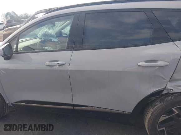 2025 Kia Sportage SX-Prestige z VIN 5XYK53DF5SG260370, wystawiony jako IAAI lot #41223856 z przebiegiem 5 643 mil mil oraz . Historia ofert i sprzedaży dostępna na DreamBid. Obrazek 15.