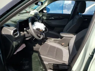 2025 Chevrolet TrailBlazer LT with VIN KL79MRSL5SB122705, listed as a Copart auction lot 52675715 with 3,277 mi miles and Clean Title. Bid and sale history available at DreamBid. Image 7.