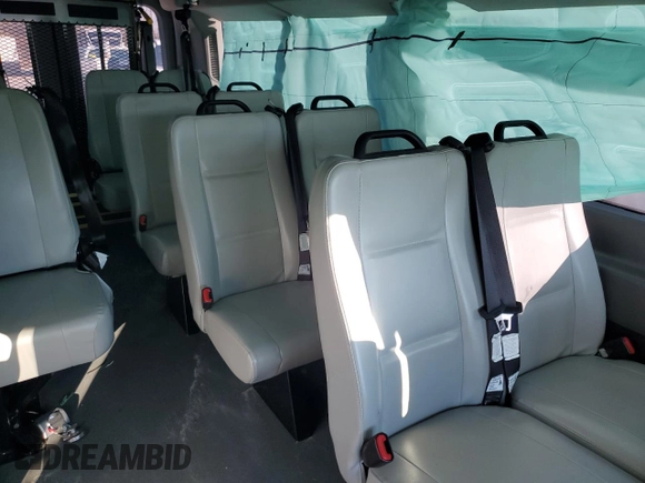 2022 Ford Transit with VIN 1FDVU4XG8NKA61060, listed as a Copart auction lot 86048524 with 33,522 mi miles and Salvage Title. Bid and sale history available at DreamBid. Image 11.