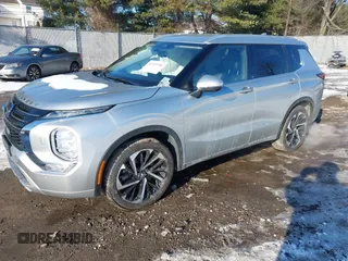 2022 Mitsubishi Outlander SEL z VIN JA4J4VA83NZ088131, wystawiony jako IAAI lot #41401945 z przebiegiem 15 617 mil mil oraz . Historia ofert i sprzedaży dostępna na DreamBid. Obrazek 2.