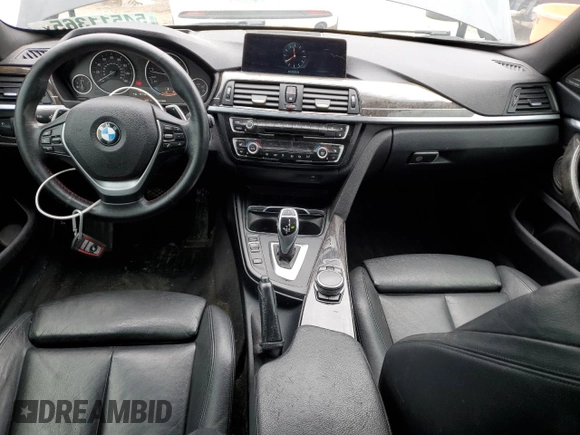 2017 BMW 4 Series 430i xDrive z VIN WBA4F9C56HG792120, wystawiony jako Copart lot #54511365 z przebiegiem 94 214 mil mil oraz Szkoda całkowita • Salvage title. Historia ofert i sprzedaży dostępna na DreamBid. Obrazek 8.