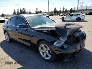 2015 BMW 3 Series 328i z VIN WBA3A5G51FNS82697, wystawiony jako Copart lot #62792405 z przebiegiem 177 882 mil mil oraz Szkoda całkowita • Salvage title. Historia ofert i sprzedaży dostępna na DreamBid. Obrazek 4.