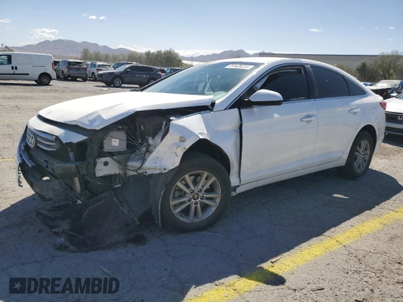 2015 Hyundai Sonata SE z VIN 5NPE24AF9FH250181, wystawiony jako Copart lot #51428235 z przebiegiem 120 251 mil mil oraz Szkoda całkowita • Salvage title. Historia ofert i sprzedaży dostępna na DreamBid. Obrazek 1.