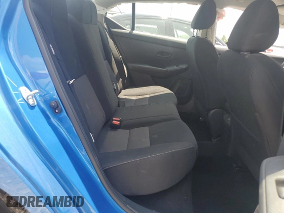 2024 Nissan Sentra SV z VIN 3N1AB8CV0RY375199, wystawiony jako Copart lot #61742905 z przebiegiem 11 557 mil mil oraz Szkoda całkowita • Salvage title. Historia ofert i sprzedaży dostępna na DreamBid. Obrazek 10.