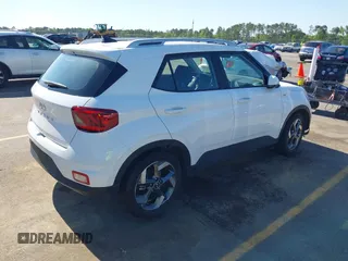 2022 Hyundai Venue SEL with VIN KMHRC8A33NU171505, listed as a IAAI auction lot 42041443 with 37,908 mi miles and . Bid and sale history available at DreamBid. Image 4.