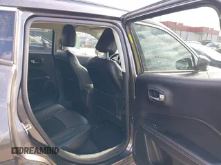 2017 Jeep Compass Latitude with VIN 3C4NJCBB4HT632758, listed as a IAAI auction lot 41849009 with 58,246 mi miles and . Bid and sale history available at DreamBid. Image 8.