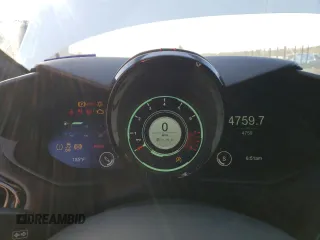 2021 Aston Martin Vantage z VIN SCFSMGAW6MGN05743, wystawiony jako Copart lot #46655524 z przebiegiem 4759 mil mil oraz Szkody całkowita. Historia ofert i sprzedaży dostępna na DreamBid. Obrazek 9.