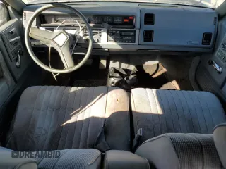 1989 Chevrolet Celebrity z VIN 1G1AW51W8K6185894, wystawiony jako Copart lot #75610854 z przebiegiem 111 268 mil mil oraz Tytuł czysty. Historia ofert i sprzedaży dostępna na DreamBid. Obrazek 8.