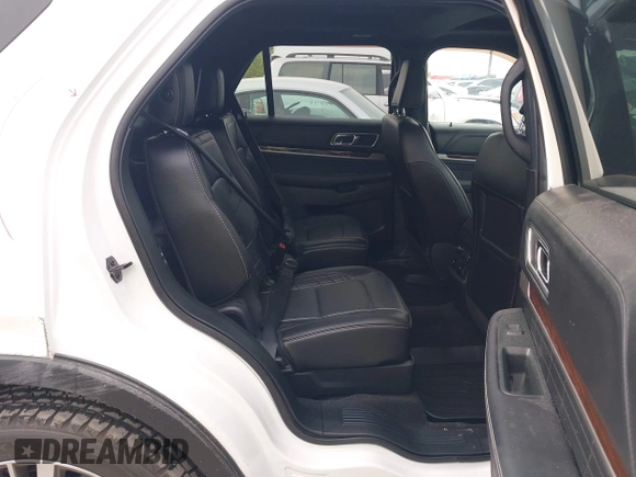 2018 Ford Explorer Platinum z VIN 1FM5K8HT1JGA62332, wystawiony jako IAAI lot #42105769 z przebiegiem 86 159 mil mil oraz . Historia ofert i sprzedaży dostępna na DreamBid. Obrazek 8.