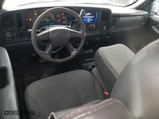 2004 Chevrolet Silverado 1500 Work Truck with VIN 1GCEC19X84Z195625, listed as a Copart auction lot 47950485 with 224,804 mi miles and Salvage Title. Bid and sale history available at carsss.com. Image 8.