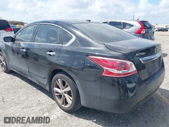 2015 Nissan Altima 2.5 SL with VIN 1N4AL3AP1FN358203, listed as a IAAI auction lot 41876809 with 130,921 mi miles. Bid and sale history available at carsss.com. Image 3.